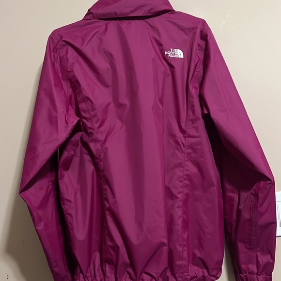 The North face wind breaker jacket. Size large. Never worn. - Picture 2 of 3